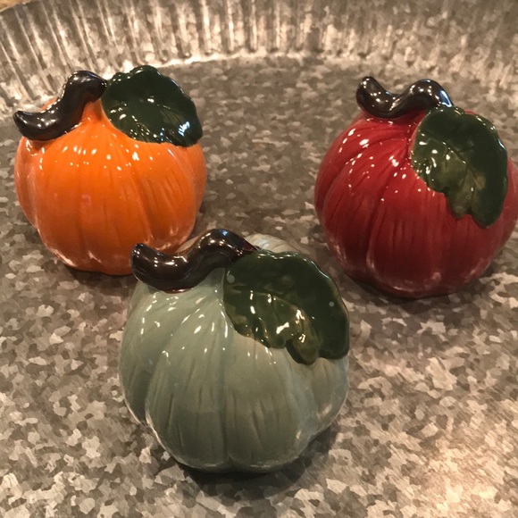 Set of 3 Mini Ceramic Pumpkins - Picture 5 of 14